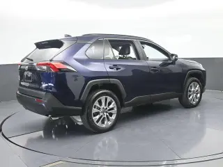 Toyota RAV4 2025 XLE Premium SUV 4p