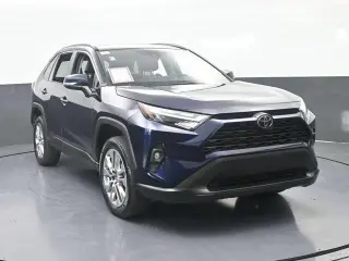 Toyota RAV4 2025 XLE Premium SUV 4p