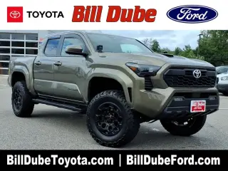 Toyota Tacoma 2024 4x4 TRD Sport 4p Puerta Doble 5.0 ft SB 8V