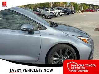 Toyota Corolla Hybrid 2025 SE 4p Sedan