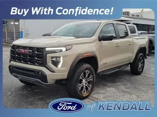 GMC Canyon 2023 4x4 AT4 4p. Cabina Completa 5 ft. Llanta Corta