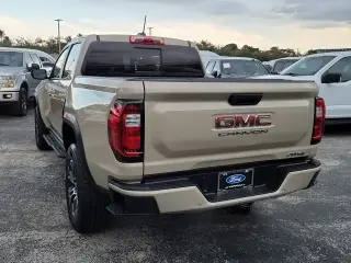 GMC Canyon 2023 4x4 AT4 4p. Cabina Completa 5 ft. Llanta Corta