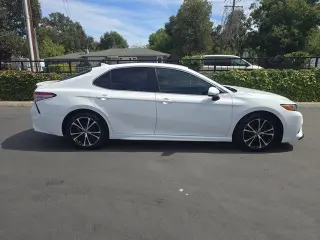 Toyota Camry 2019 SE 4p Sedan