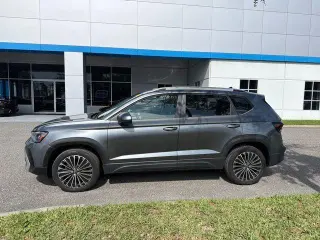 Volkswagen Taos 2025 SE 4p SUV