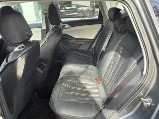 Volkswagen Taos 2025 SE 4p SUV