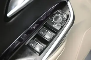 Cadillac XT4 2023 Lujo 4p Crossover