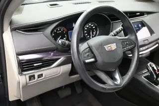 Cadillac XT4 2023 Lujo 4p Crossover