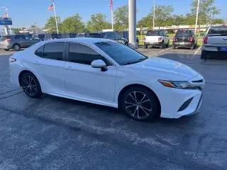 Toyota Camry 2020 SE 4p Sedan