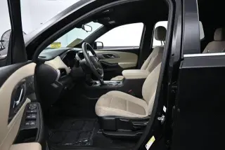 Chevrolet Traverse 2022 LS 4p SUV con 1LS