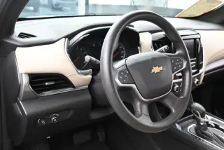Chevrolet Traverse 2022 LS 4p SUV con 1LS