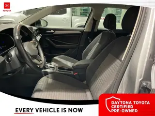 Volkswagen Jetta 2025 S 4p Sedán