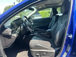 Hyundai ELANTRA 2022 Limited Sedán 4p