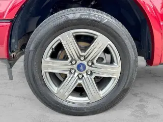 Ford F-150 2018 4x4 XLT 4p SuperCrew 5.5 ft. SB