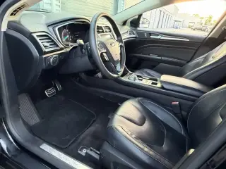 Ford Fusion 2017 AWD Titanium 4p Sedan