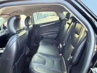 Ford Fusion 2017 AWD Titanium 4p Sedan