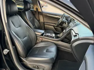 Ford Fusion 2017 AWD Titanium 4p Sedan