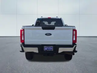 Ford F-250 Super Duty 2023 4x4 King Ranch 4p. Cabina Extendida 6.8 ft. Caja Corta Pickup