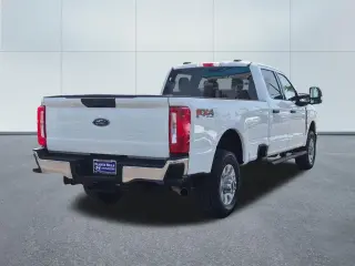 Ford F-250 Super Duty 2023 4x4 King Ranch 4p. Cabina Extendida 6.8 ft. Caja Corta Pickup