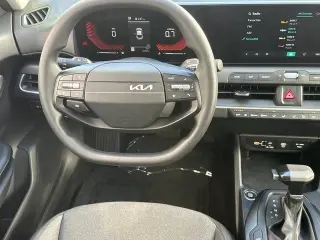 Kia K4 2025 LXS 4p Sedan
