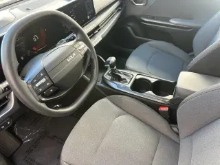 Kia K4 2025 LXS 4p Sedan