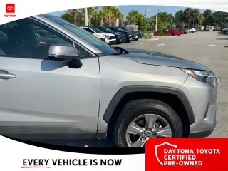 Toyota RAV4 2024 XLE 4p SUV