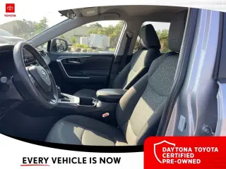 Toyota RAV4 2024 XLE 4p SUV