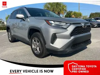 Toyota RAV4 2024 XLE 4p SUV