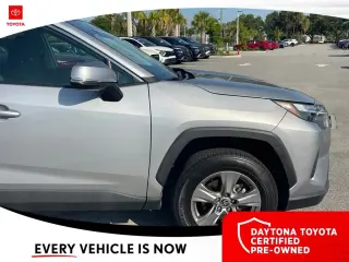 Toyota RAV4 2024 XLE 4p SUV