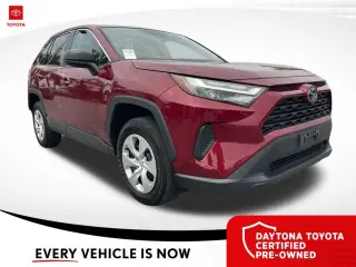 Toyota RAV4 2025 AWD LE 4p SUV