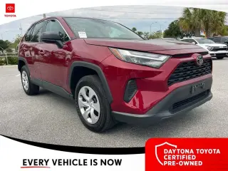 Toyota RAV4 2025 AWD LE 4p SUV