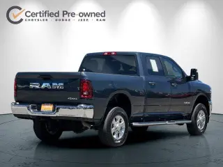 Ram 2500 2026 4x4 Lone Star 4p Camión Cabina de Tripulante 6.3 ft. SB