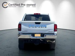 Ram 2500 2026 4x4 Lone Star 4p Camioneta de Cabina Completa 6.3 pies ST