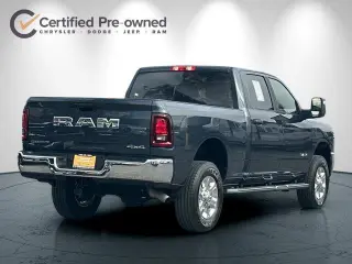 Ram 2500 2025 4x4 Big Horn 4p. Cabina de Tripulación 6.3 pies de Cajón Camioneta