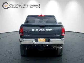 Ram 2500 2025 4x4 Big Horn 4p. Cabina de Tripulación 6.3 pies de Cajón Camioneta