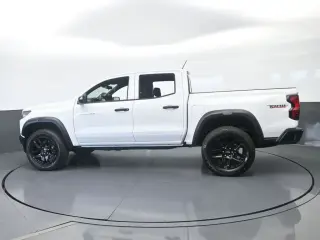 Chevrolet Colorado 2025 4x4 Trail Boss 4dr Crew Cab 5 ft. SB