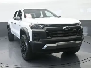 Chevrolet Colorado 2025 4x4 Trail Boss 4dr Crew Cab 5 ft. SB