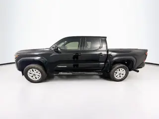 Toyota Tacoma 2026 4x4 SR5 4dr Double Cab 6.1 ft LB