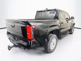 Toyota Tacoma 2026 4x4 SR5 4dr Double Cab 6.1 ft LB