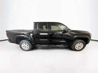 Toyota Tacoma 2026 4x4 SR5 4dr Double Cab 6.1 ft LB