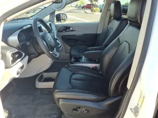 Chrysler Pacifica 2024 Touring L 4dr Mini-Van