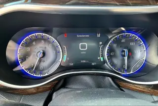 Chrysler Pacifica 2023 Limited 4p Minivan