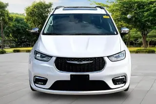 Chrysler Pacifica 2023 Limited 4p Minivan