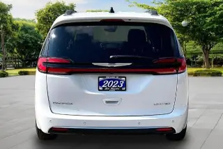Chrysler Pacifica 2023 Limited 4p Minivan