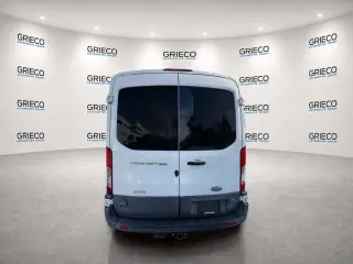 Ford Transit 2015 250 3dr LWB Medium Roof Cargo Van con puerta corrediza en el lado del pasajero