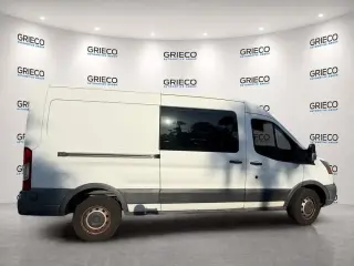 Ford Transit 2015 250 3dr LWB Medium Roof Cargo Van con puerta corrediza en el lado del pasajero