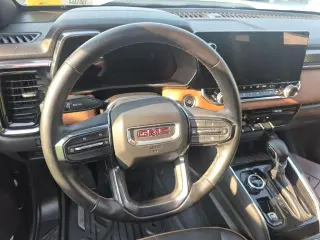 GMC Canyon 2024 4x4 AT4 4p. Cabina Tripulada 5 ft. CB