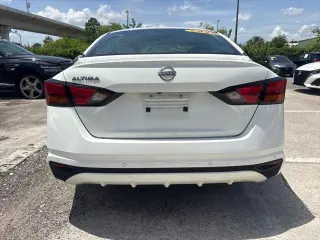 Nissan Altima 2025 2.5 SV Sedán 4p