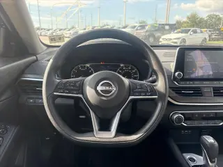 Nissan Altima 2025 2.5 SV Sedán 4p