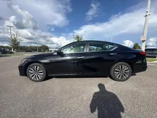 Nissan Altima 2025 2.5 SV Sedán 4p