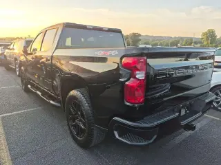 Chevrolet Silverado 1500 2022 4x4 Custom 4p Cabina de Tripulante 5.8 ft. CB